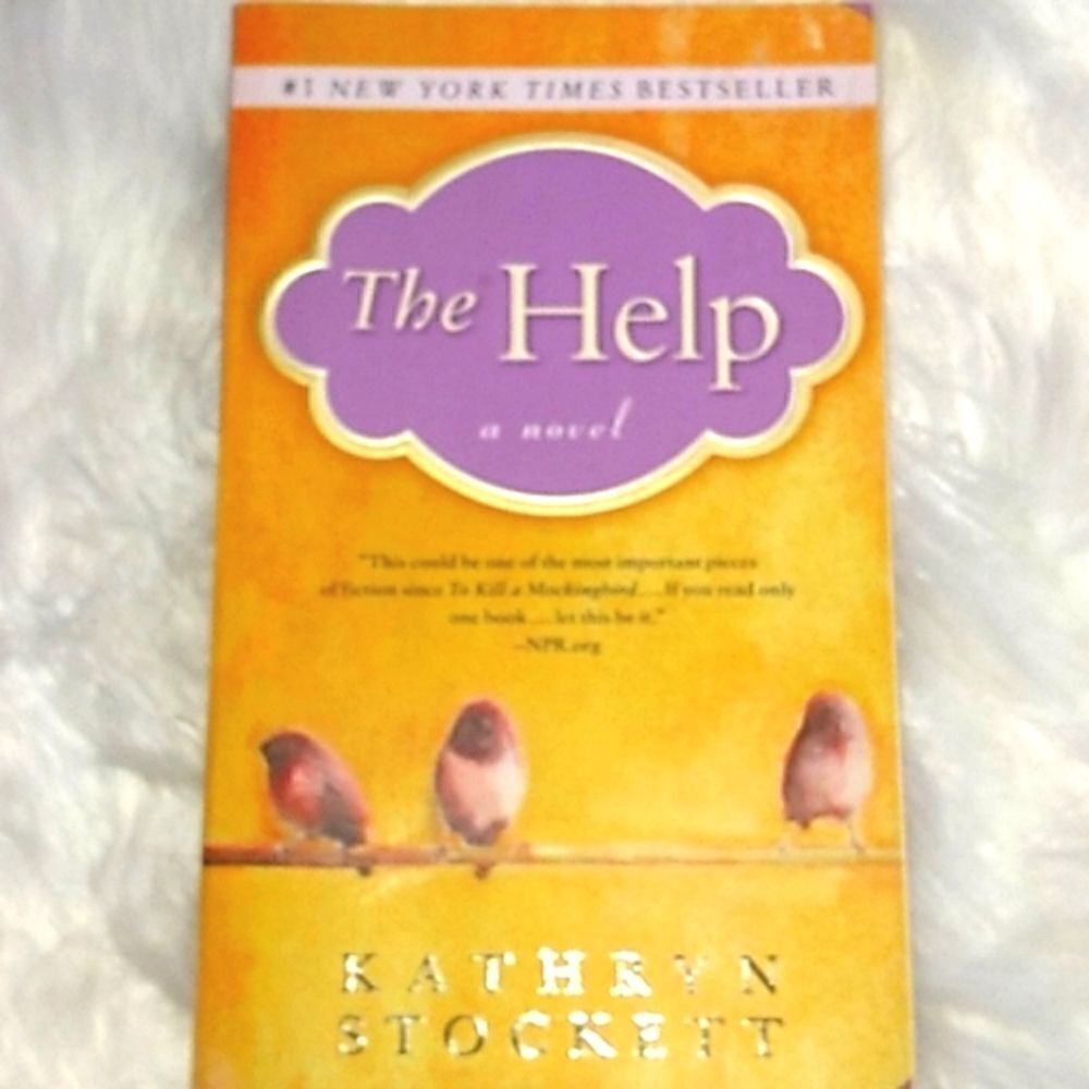 The Help paperback novel NYT Bestseller